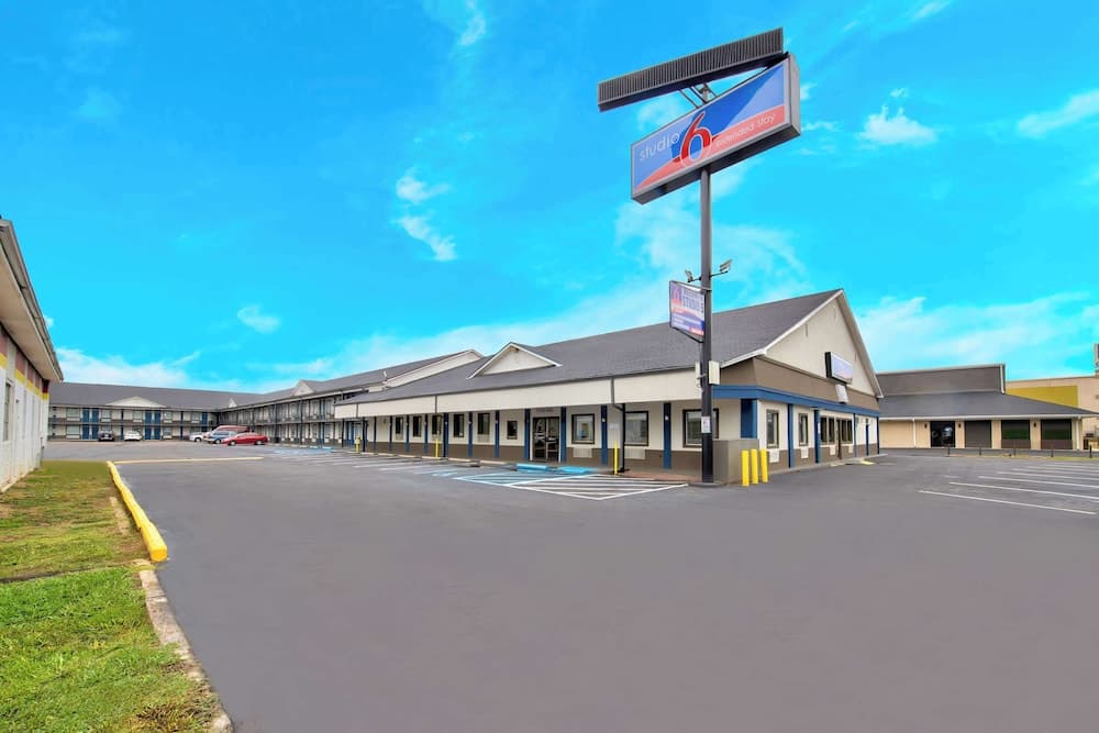 Studio 6 Jackson, MS - I-55