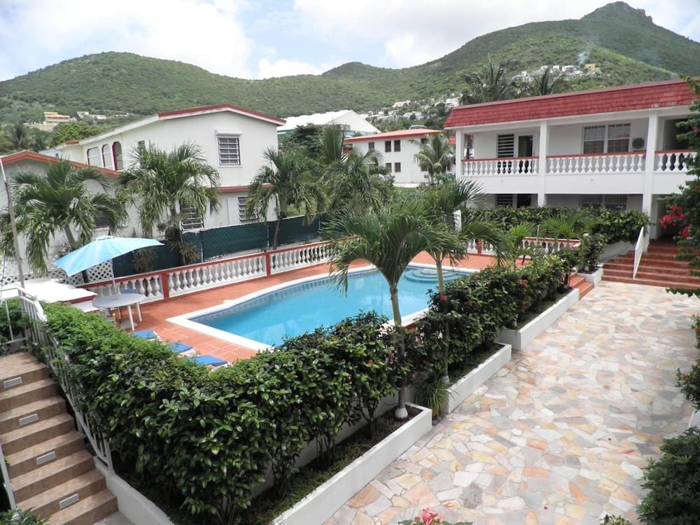 L Esperance Hotel