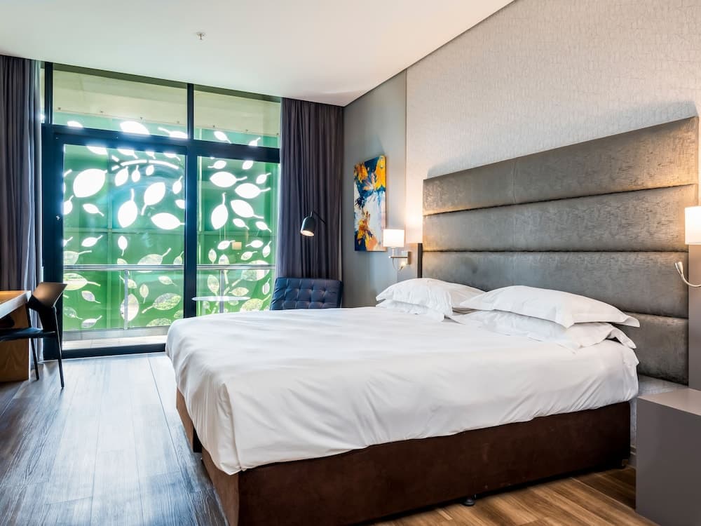 aha Gateway Hotel