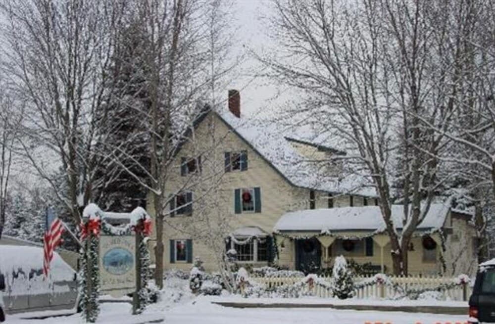Shaker Farm Bed & Breakfast
