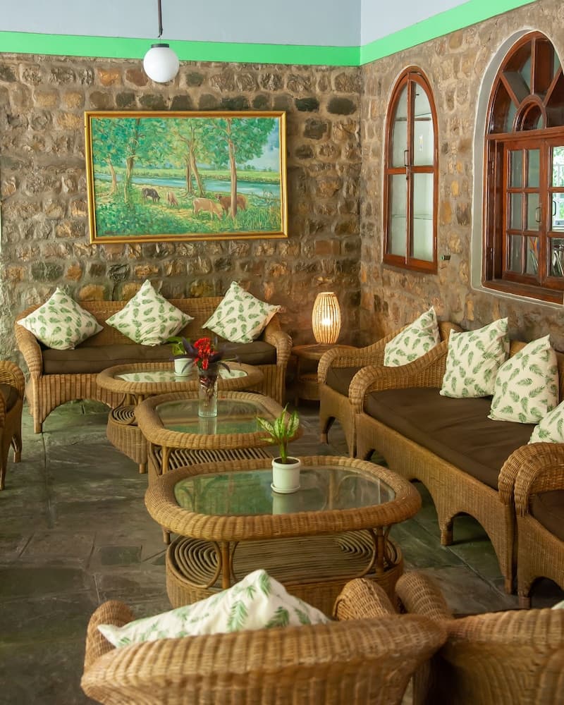 Riverside Spring Resort