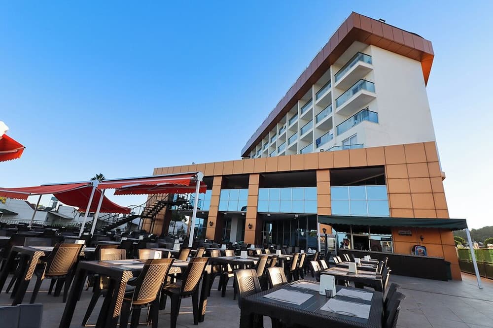 Throne Beach Resort & Spa