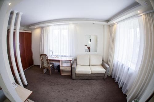 Druzhba Hotel