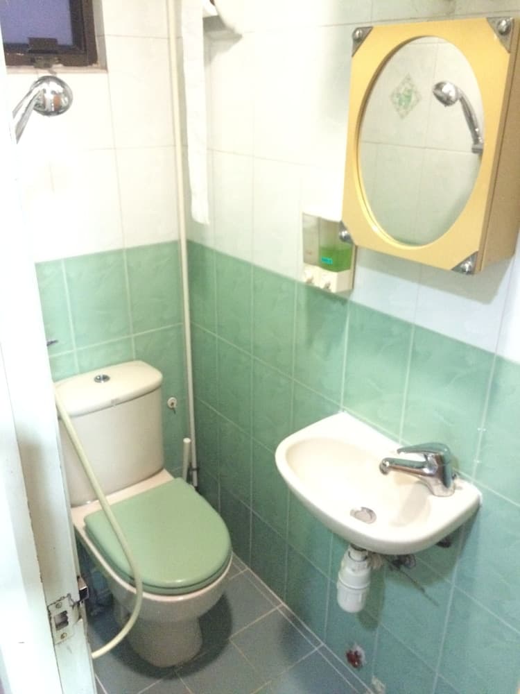 Wing Wah Hostel