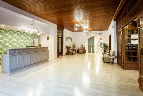Mimoza Beach Hotel