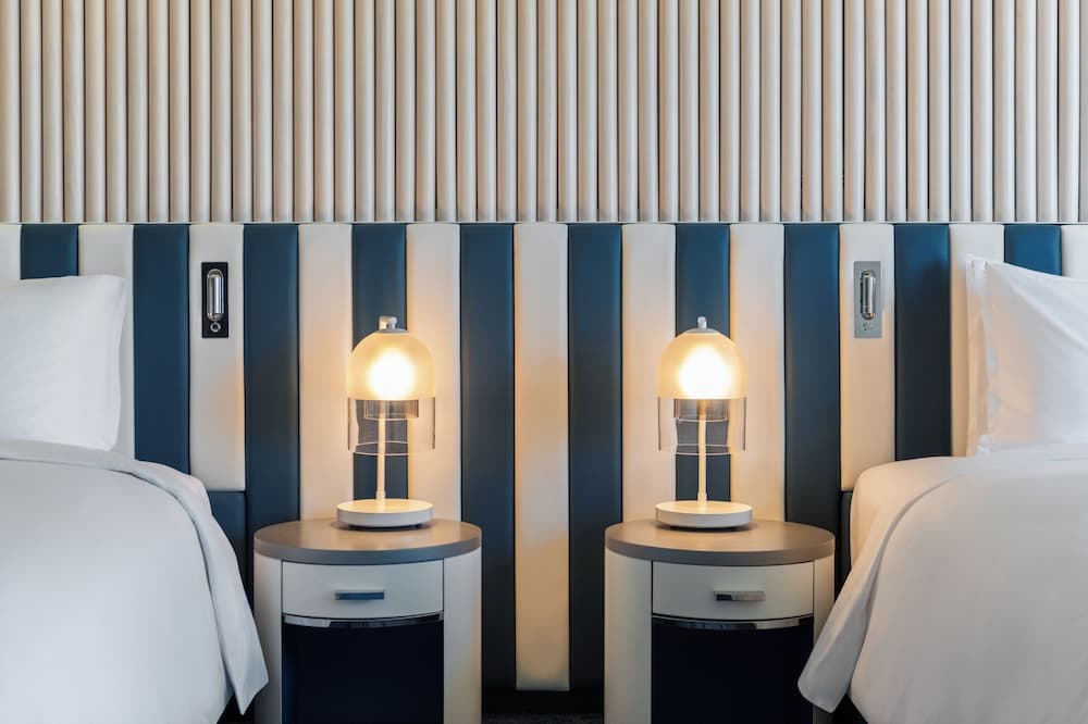 Sydney Hotel Harbour Suites