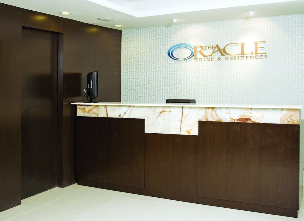 Oracle Hotel and Residences