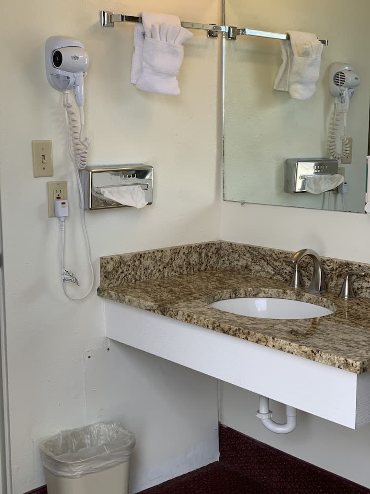 White Buffalo Hotel