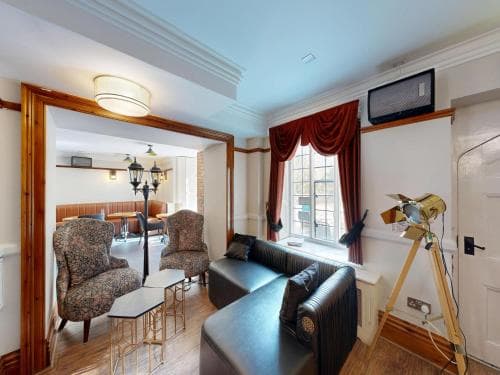 High Tor Hotel