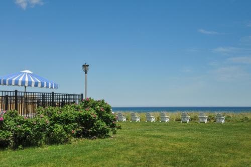 Friendship Oceanfront Suites