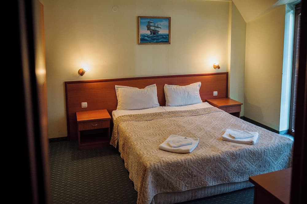 Dionis Hotel