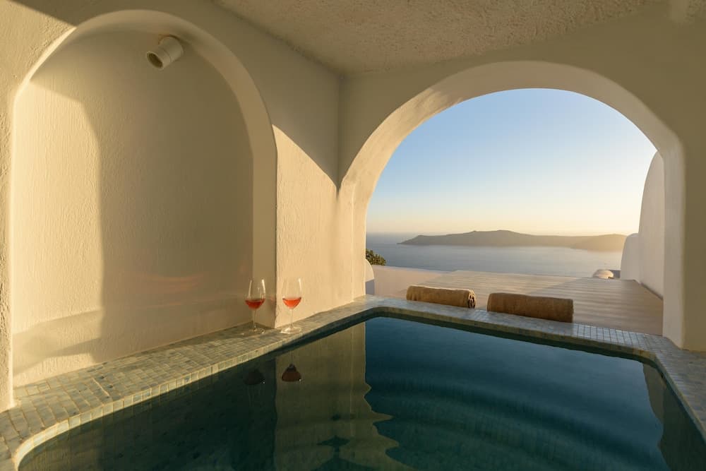 Abyssanto Suites and Spa