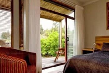 Mahitahi Lodge