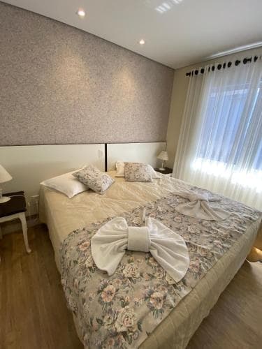 Ipe Amarelo Cama E Cafe
