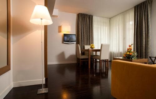 National Hotel