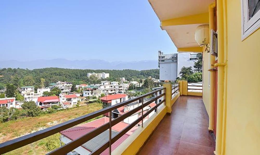 Fabexpress Bzoy Inn