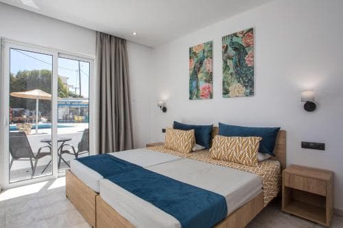 Lisabeth Studio Apartments