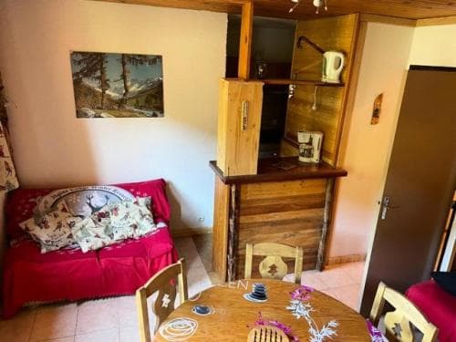 Llaret Hotel
