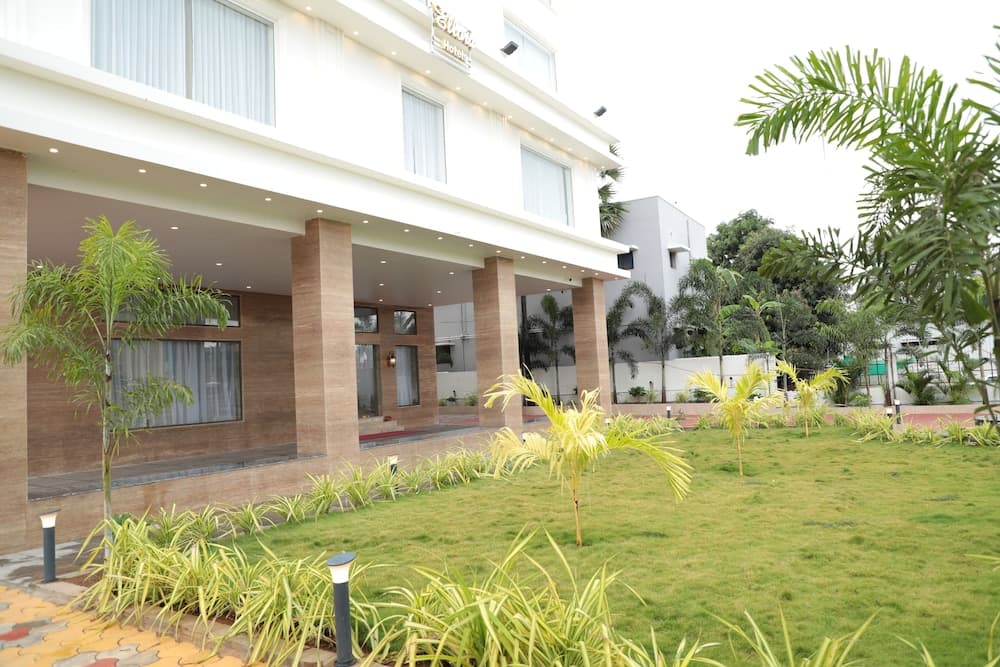 Ellora Hotel