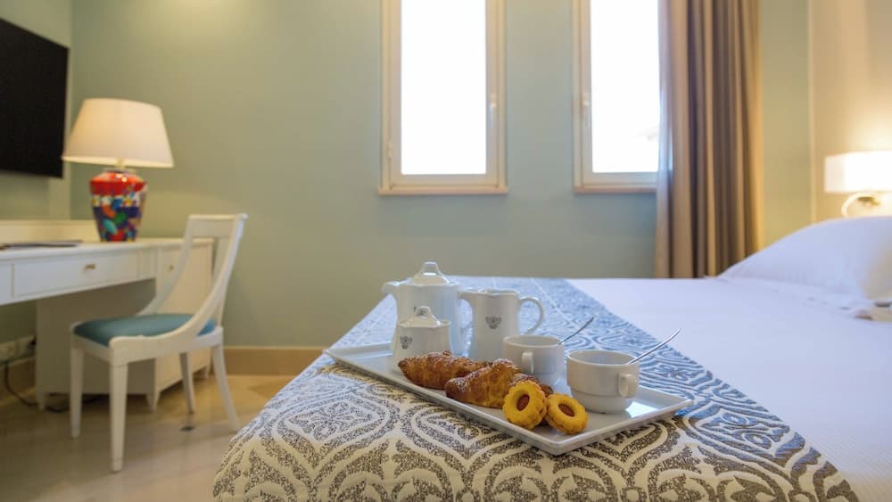 Hellenia Yachting Hotel