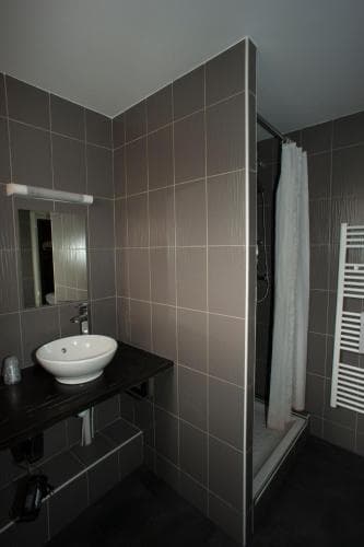Hôtel Akena HF