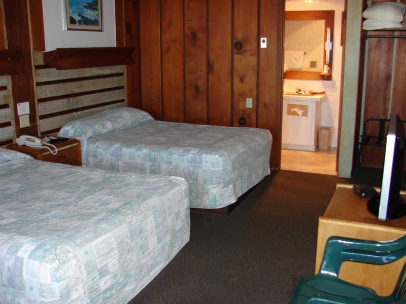 Sunset Oceanfront Lodging