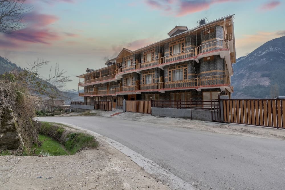 Seven Hills Resort