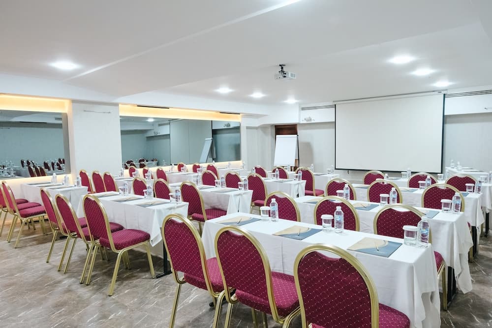 ARMİS HOTEL