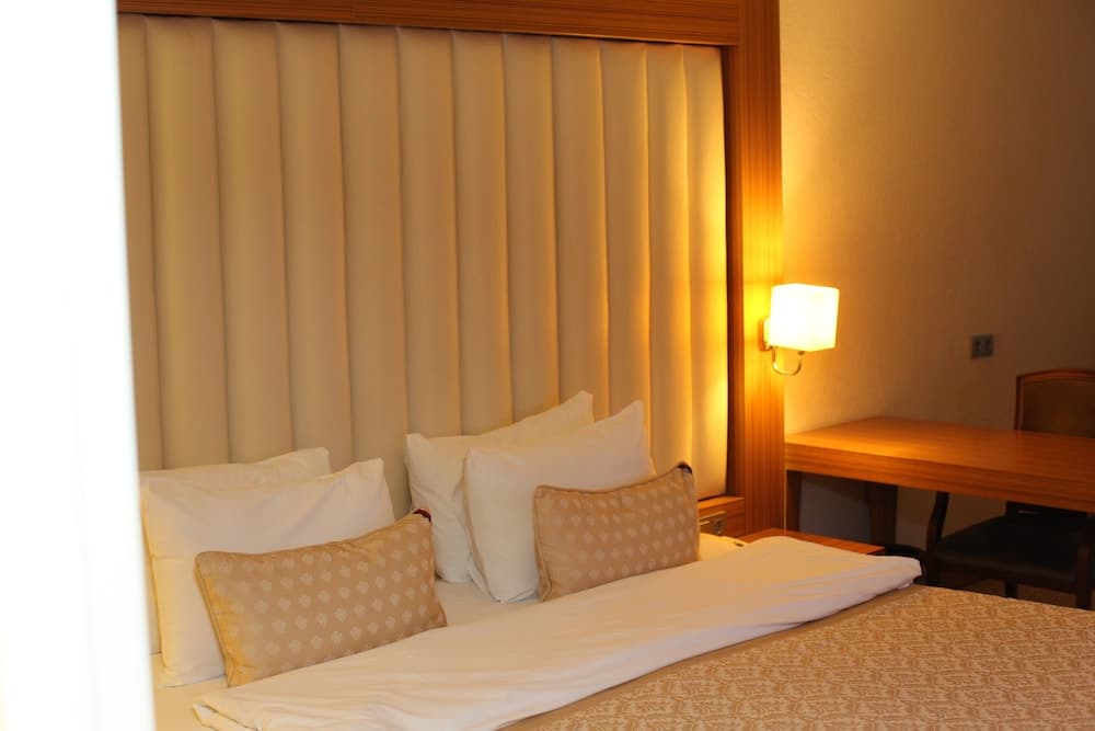 Park Royal Hotel