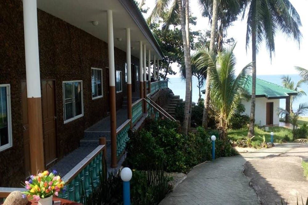 Plaloma Cliff Resort