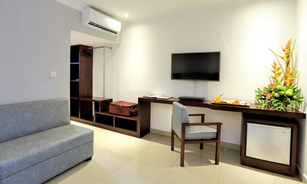 Ida Hotel