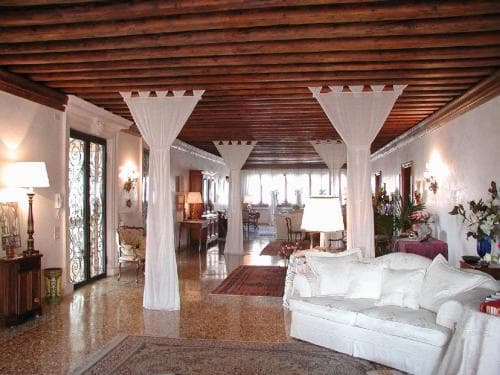 At Home A Palazzo