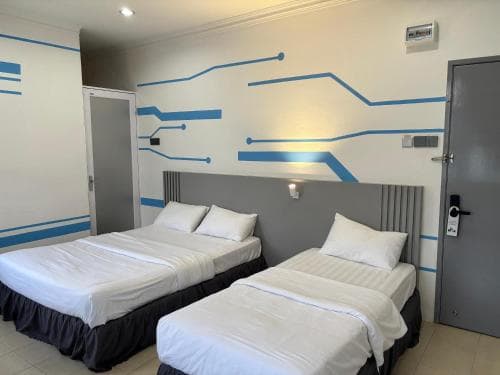 One Stop Hotel