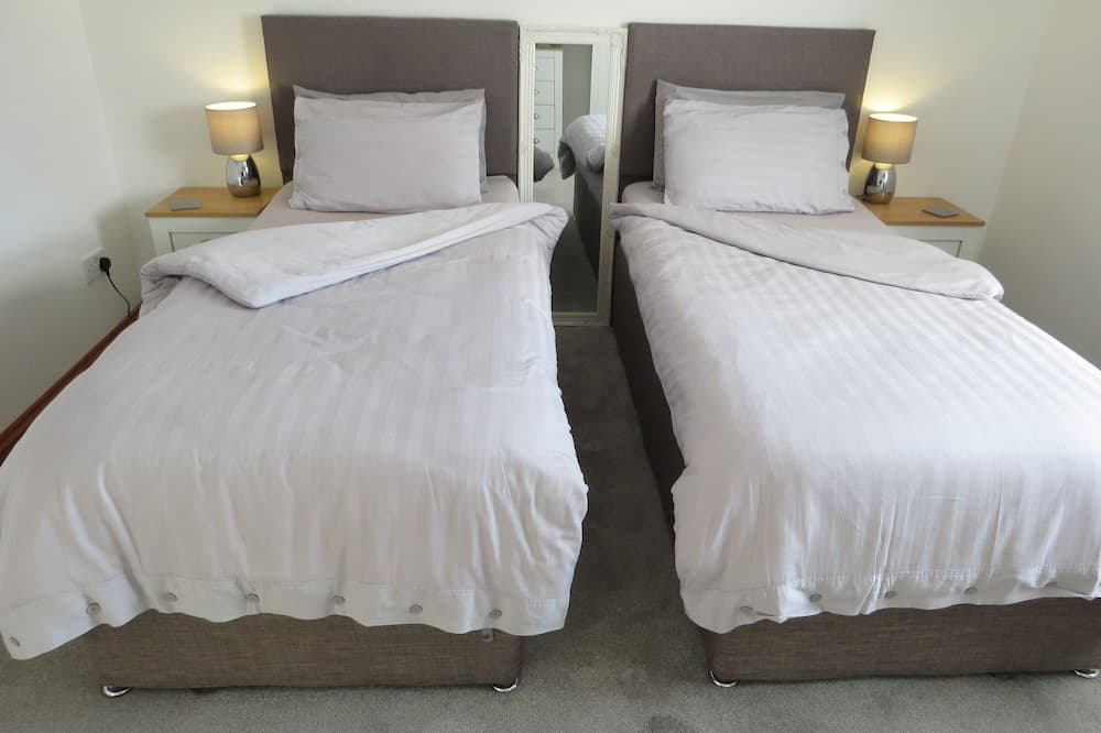 Cribyn Lodge