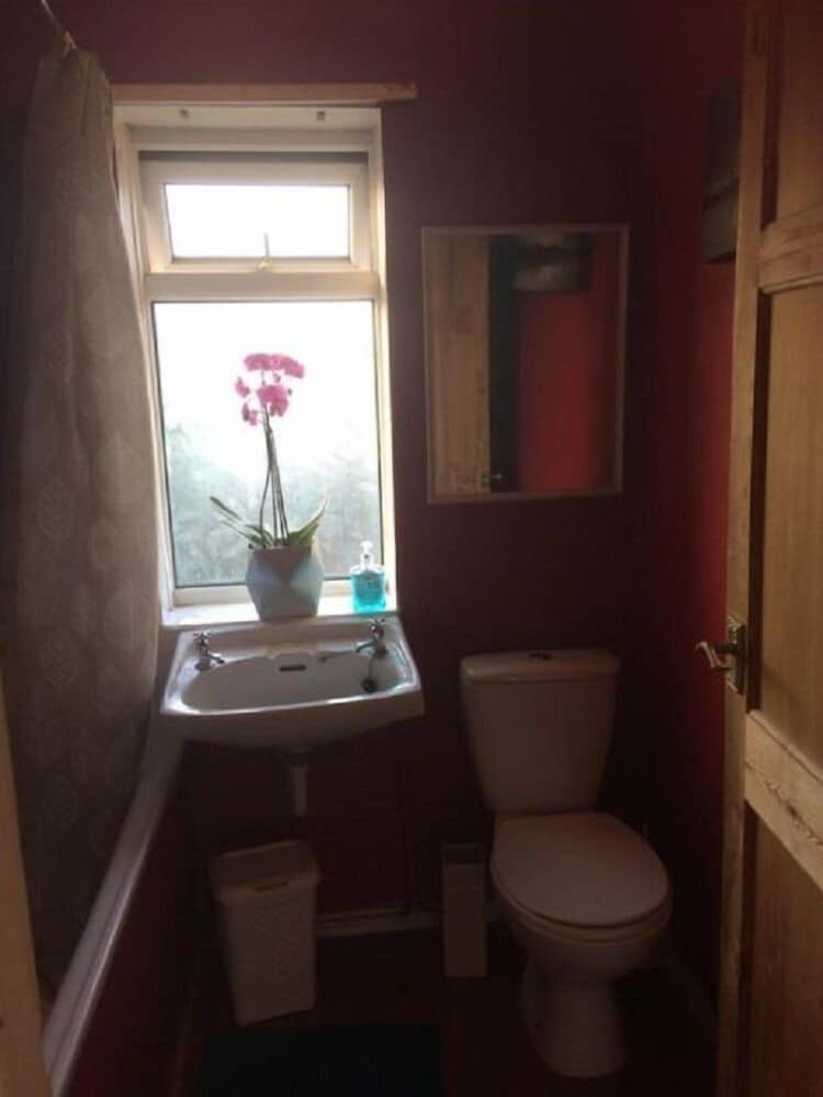 Ucc B & B
