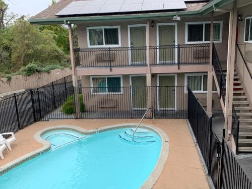 Olive Tree Inn & Suites