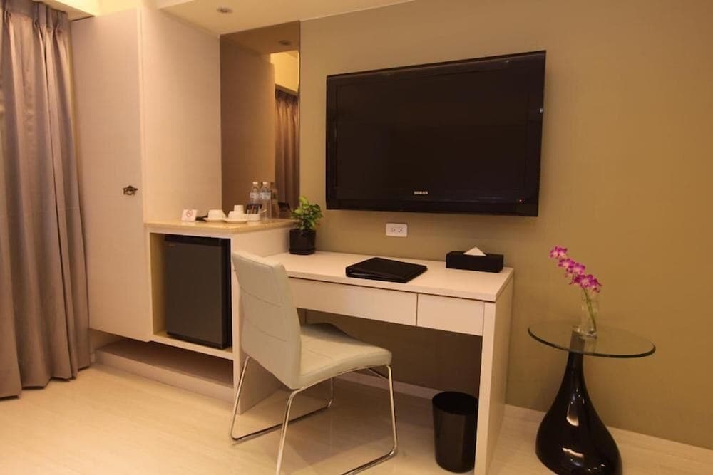 Nest Hotel