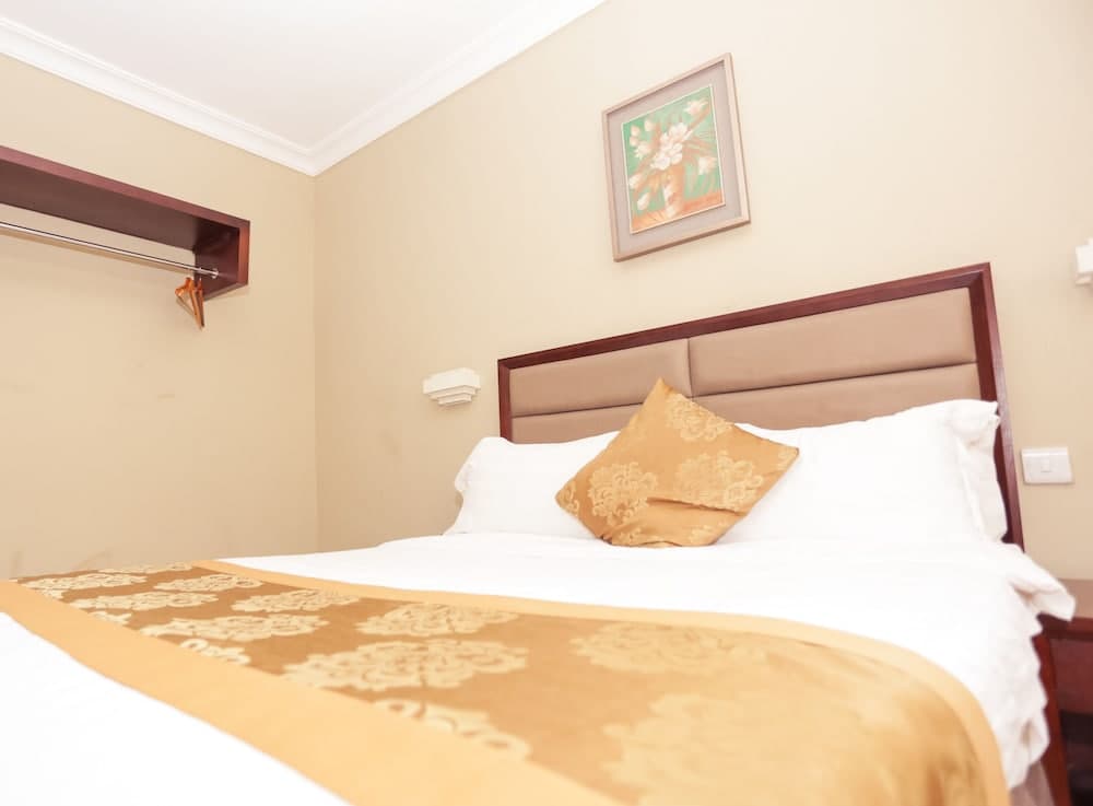 Regency Park Hotel