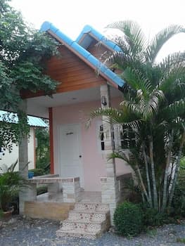 Phutawan Resort
