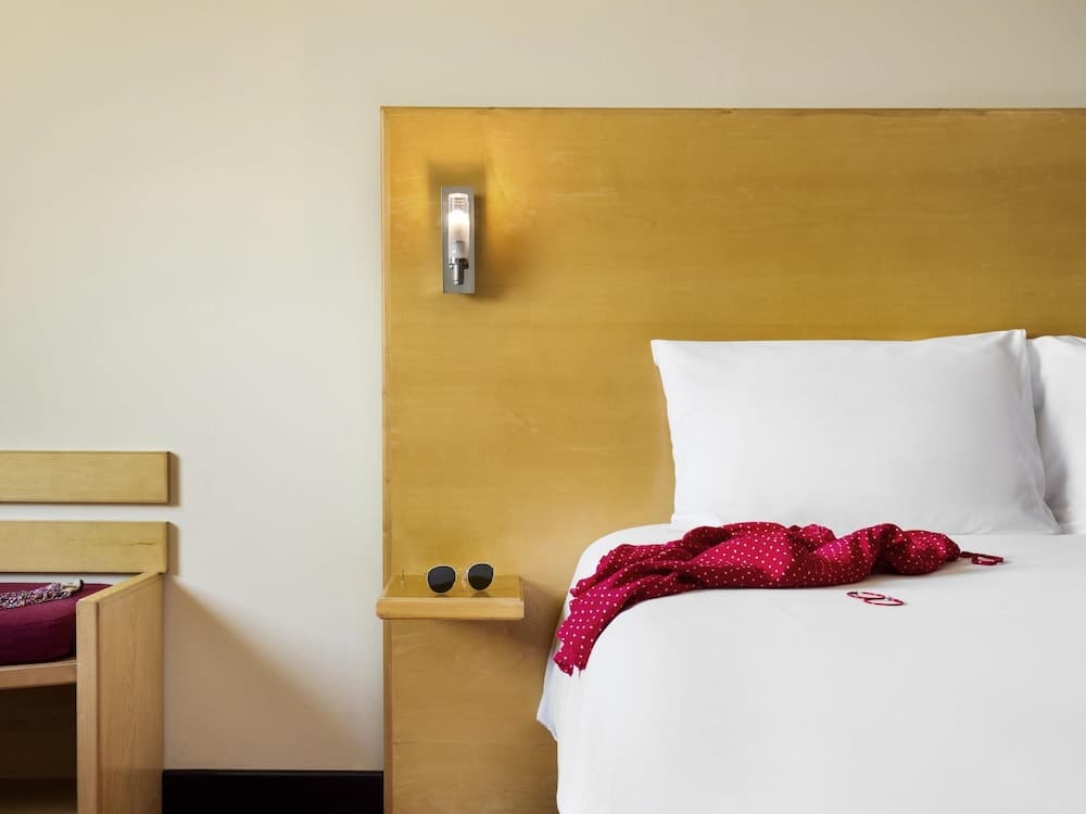 ibis Muscat