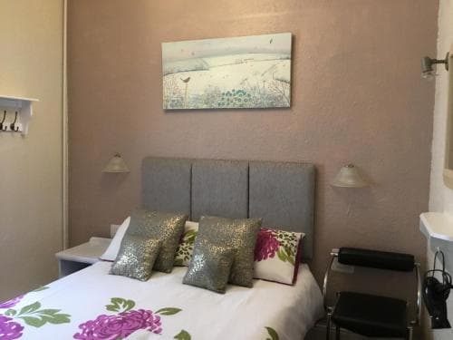 Kirkstall Hotel