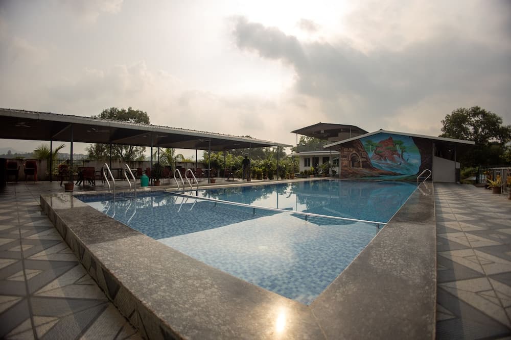 Canal Touch Resort