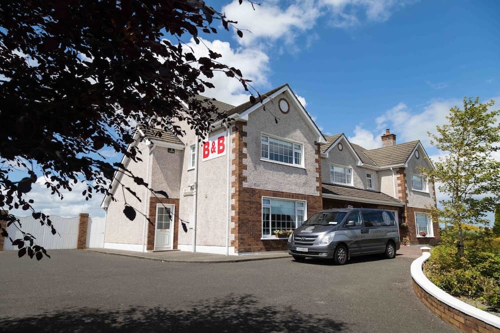 Claddagh House