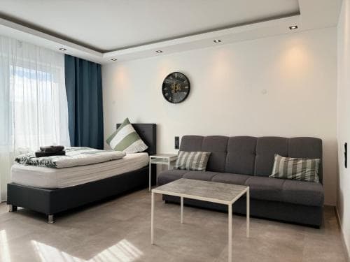 Aparts House - Balkon - Free Parking- WiFi - Kitchen