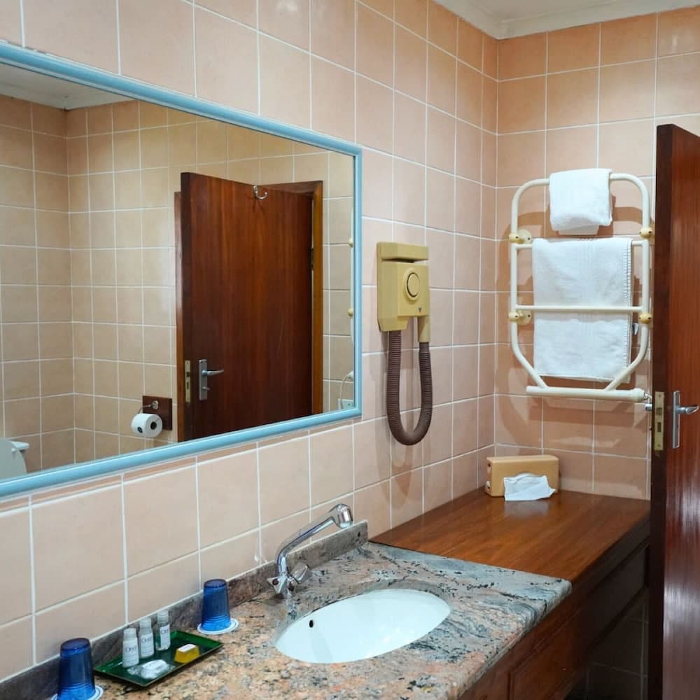 Coach House Hotel & Spa