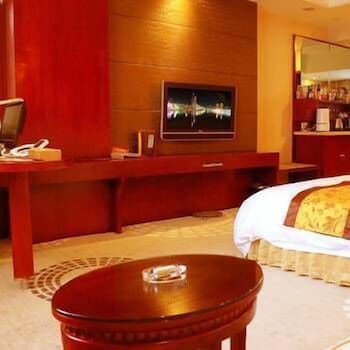 Lou lan Hotel