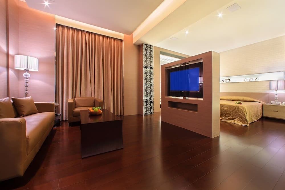 Spring Hotel