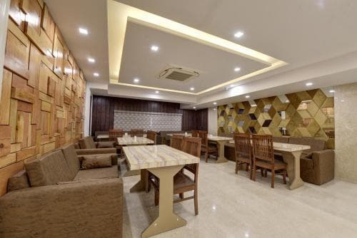 Hotel Golden Tree