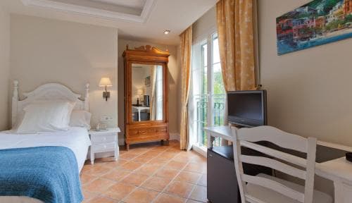 Hotel Les Rotes