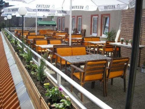 Buffet Hotel